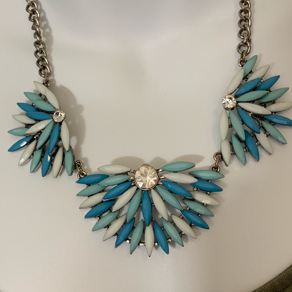 Statement Necklace - Picture 3 of 4